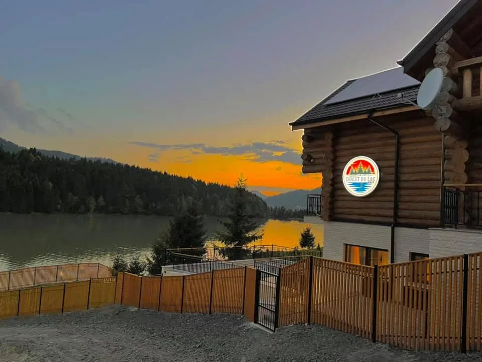 Chalet du Lac - Colibita